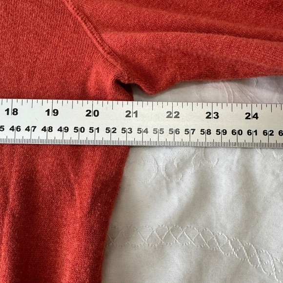 Banana Republic Factory Men's Burnt Orange Long Sleeve Knit V-Neck Sweater Large - Picture 7 of 11